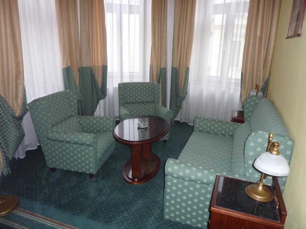 Grandhotel Garni Jihlava Phòng bức ảnh