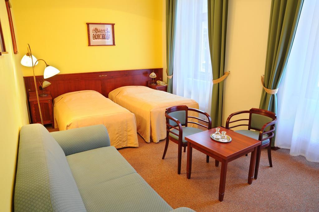 Grandhotel Garni Jihlava Ngoại thất bức ảnh
