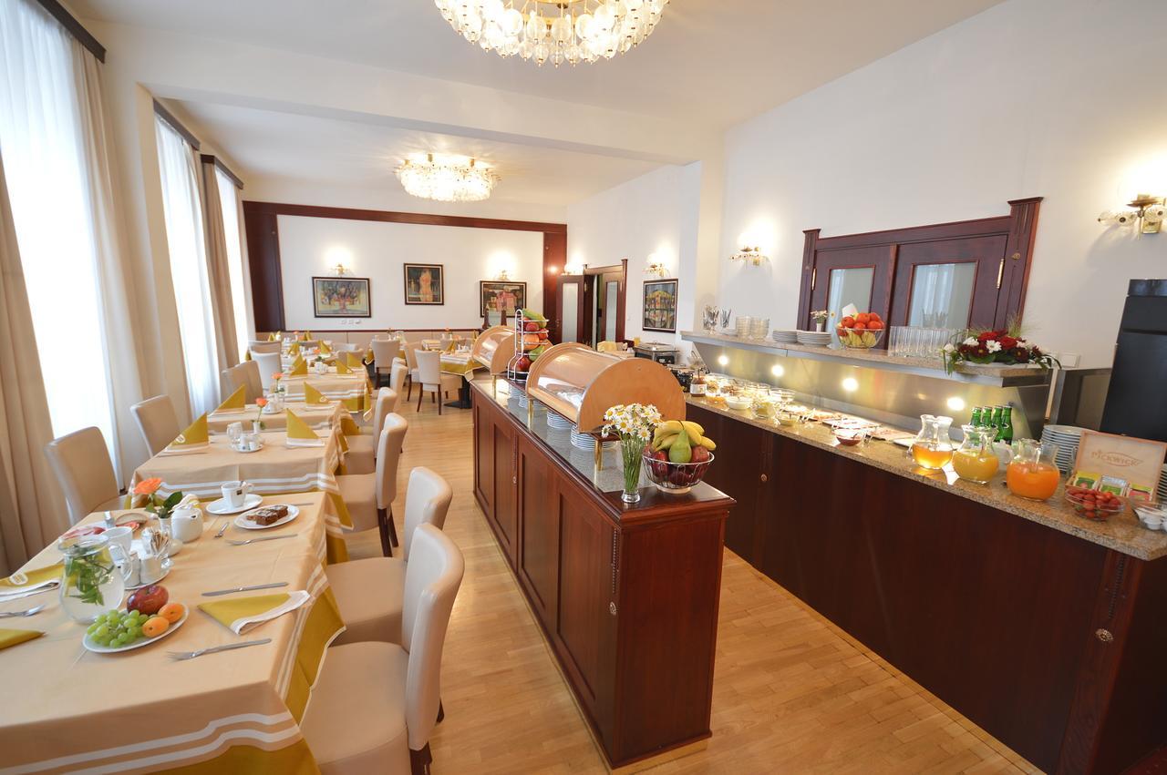 Grandhotel Garni Jihlava Ngoại thất bức ảnh