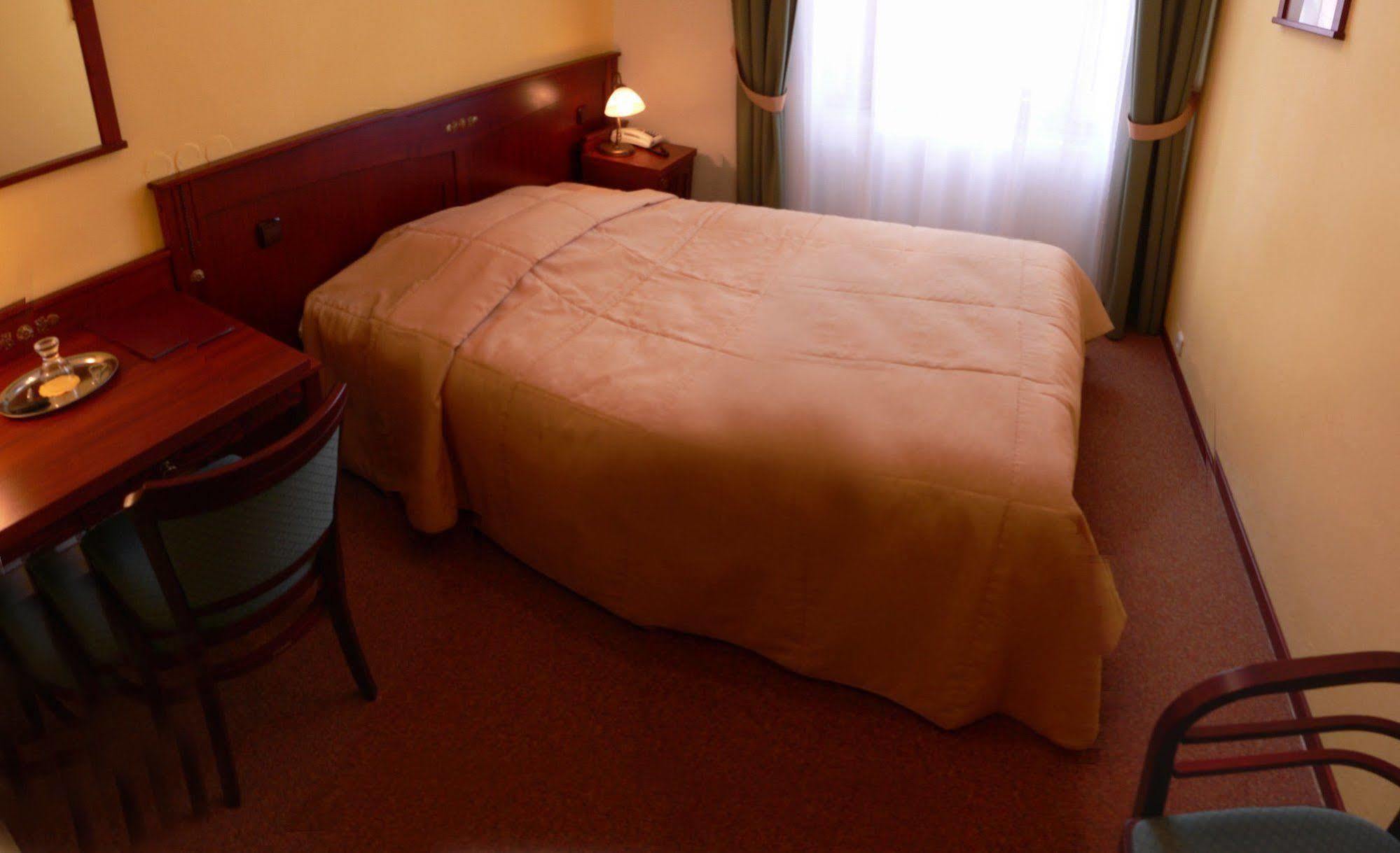 Grandhotel Garni Jihlava Ngoại thất bức ảnh
