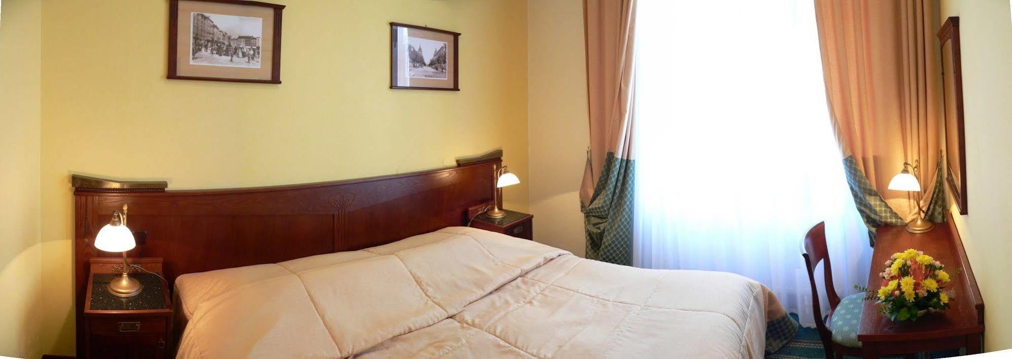 Grandhotel Garni Jihlava Ngoại thất bức ảnh
