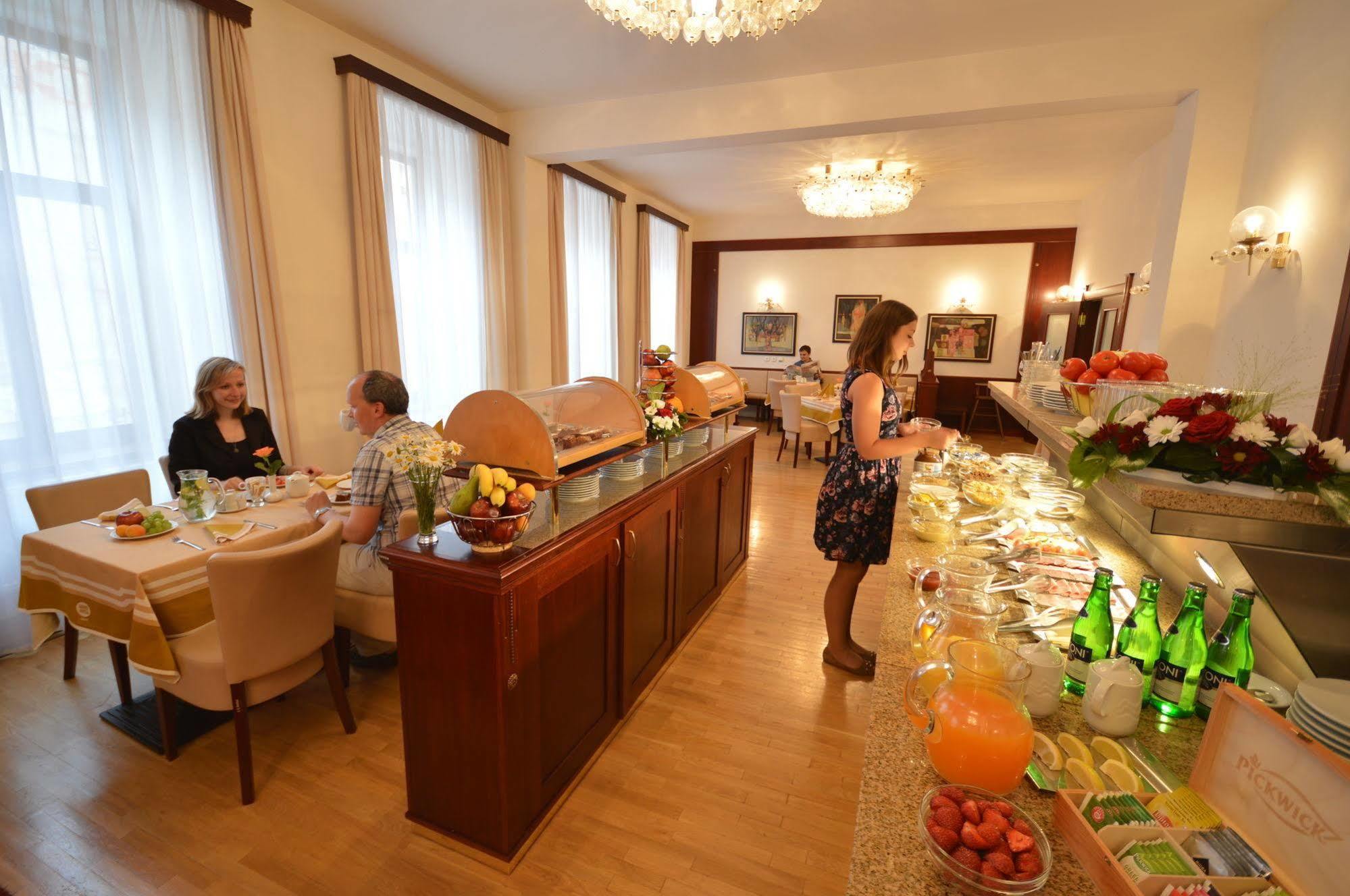 Grandhotel Garni Jihlava Ngoại thất bức ảnh